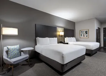 Holiday Inn Carlsbad by IHG hotel thumbnail 6