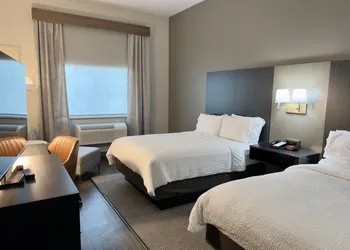 Holiday Inn Carlsbad by IHG hotel thumbnail 7