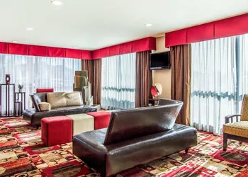 Comfort Suites Florence Shoals Area hotel thumbnail 2
