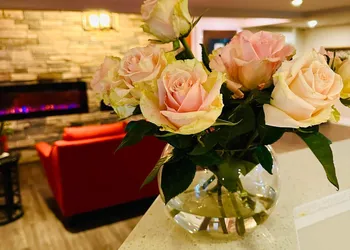 The Kanata by BCMInns Invermere hotel thumbnail 3