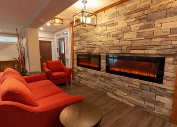 The Kanata by BCMInns Invermere hotel thumbnail 4