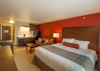 The Kanata by BCMInns Invermere hotel thumbnail 6