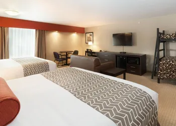 The Kanata by BCMInns Invermere hotel thumbnail 7