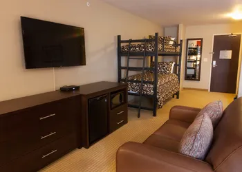 The Kanata by BCMInns Invermere hotel thumbnail 8