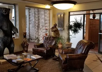 Days Inn & Suites by Wyndham Trinidad hotel thumbnail 3