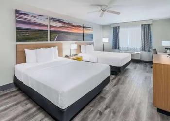 Days Inn by Wyndham Lamar hotel thumbnail 8