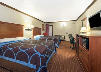 Super 8 by Wyndham Enid hotel thumbnail 5