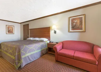 Super 8 by Wyndham Enid hotel thumbnail 6