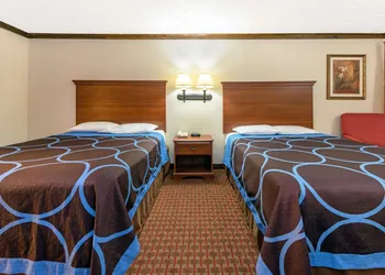 Super 8 by Wyndham Enid hotel thumbnail 7