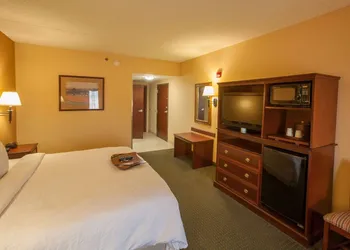 Hampton Inn & Suites Stillwater hotel thumbnail 8