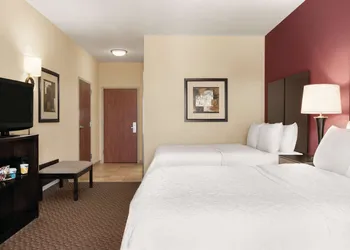 Hampton Inn & Suites Enid hotel thumbnail 6
