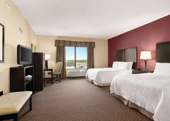 Hampton Inn & Suites Enid hotel thumbnail 8