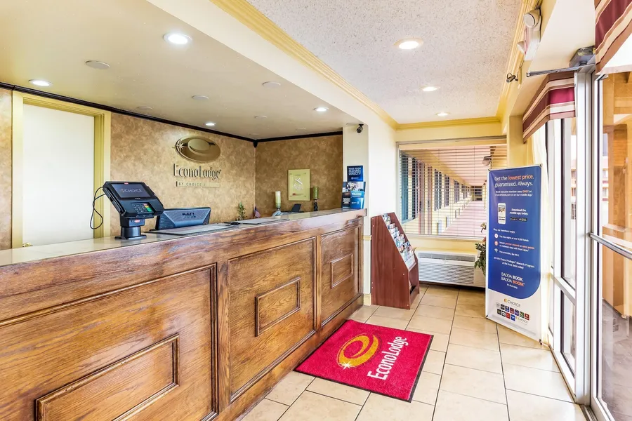 Econo Lodge McAlester hotel detail image 2