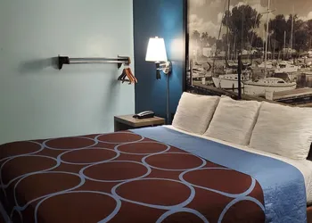 River Hill Inn & Suites hotel thumbnail 3