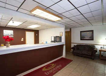 Travelodge by Wyndham Merrill hotel thumbnail 3