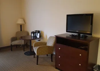 Holiday Inn Express & Suites Antigo by IHG hotel thumbnail 3