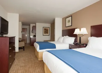 Holiday Inn Express & Suites Antigo by IHG hotel thumbnail 5