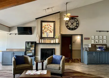 AmericInn by Wyndham New Richmond hotel thumbnail 2