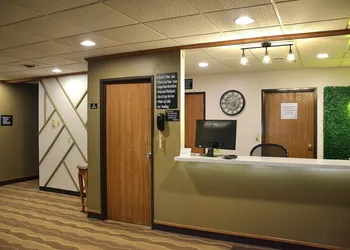 Super 8 by Wyndham Antigo hotel thumbnail 3