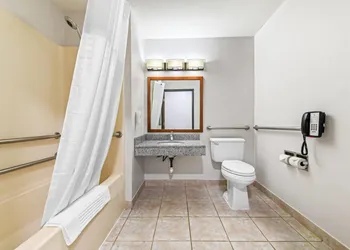 Comfort Inn Rhinelander hotel thumbnail 5