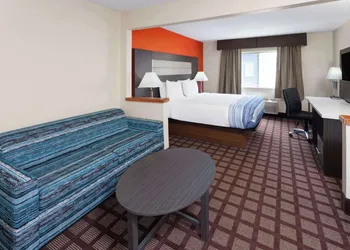 AmericInn by Wyndham Hudson hotel thumbnail 4