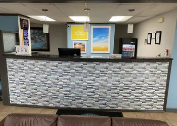 Days Inn by Wyndham Perryville hotel thumbnail 2