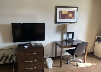 Days Inn by Wyndham Perryville hotel thumbnail 7