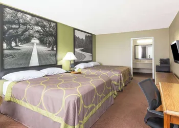 Super 8 by Wyndham Tallulah LA hotel thumbnail 4