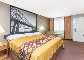 Super 8 by Wyndham Tallulah LA hotel thumbnail 6