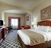 Clarion Suites Vidalia Riverfront hotel detail image 7