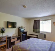 Super 8 by Wyndham Zanesville hotel detail image 3