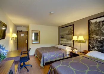 Super 8 by Wyndham Zanesville hotel thumbnail 8