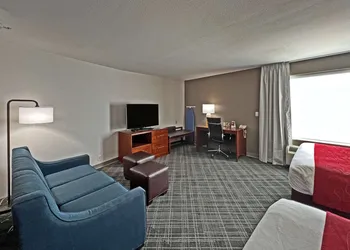 Comfort Suites Jackson-Cape Girardeau hotel thumbnail 5