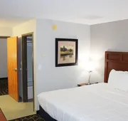Greenlight Inn & Suites hotel detail image 4