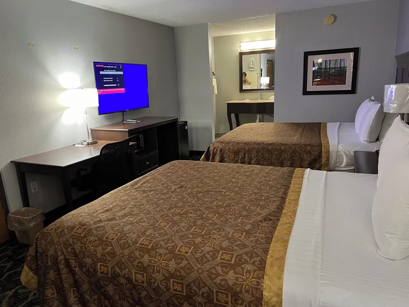 Greenlight Inn & Suites hotel detail image 6