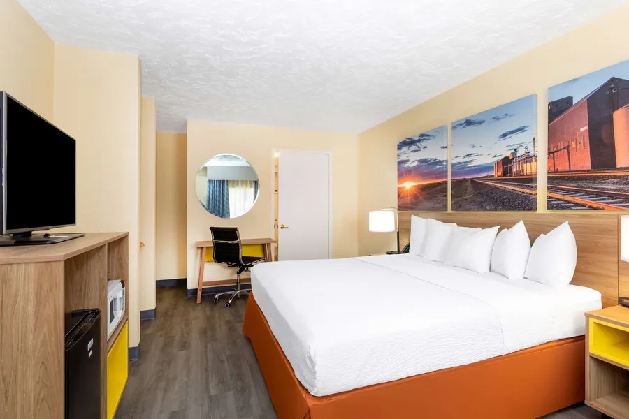 Days Inn & Suites by Wyndham Clovis hotel detail image 6