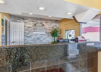 Econo Lodge Clovis hotel thumbnail 3