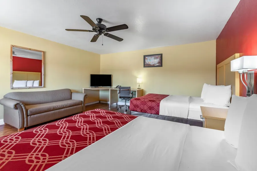 Econo Lodge Clovis hotel detail image 6