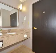 Holiday Inn Express & Suites Farmington by IHG hotel detail image 7