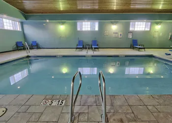 Holiday Inn Express SANTA ROSA by IHG hotel thumbnail 8