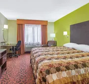 Super 8 by Wyndham Portales hotel detail image 3