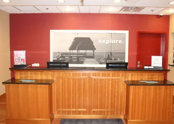 Hampton Inn Gloucester hotel thumbnail 4