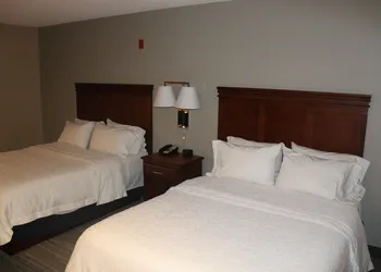 Hampton Inn Gloucester hotel thumbnail 8