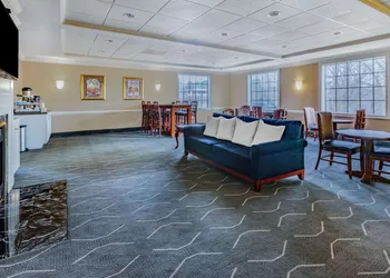 Days Inn by Wyndham Altavista hotel thumbnail 3