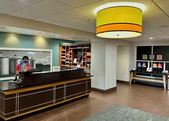 Hampton Inn Suites Smithfield hotel thumbnail 2