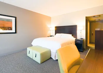 Hampton Inn Suites Smithfield hotel thumbnail 6