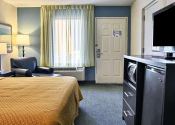 Quality Inn Thornburg hotel thumbnail 8