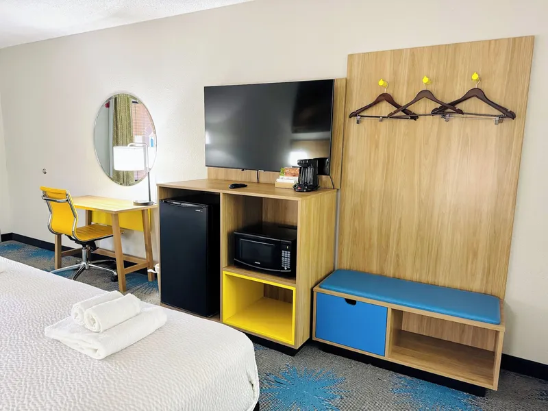 HomeLodge hotel detail image 6