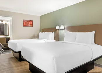 Quality Inn Findlay hotel thumbnail 8
