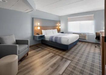 AmericInn by Wyndham Chippewa Falls hotel thumbnail 8
